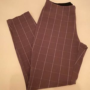 A New Day dress pants. Size 6.